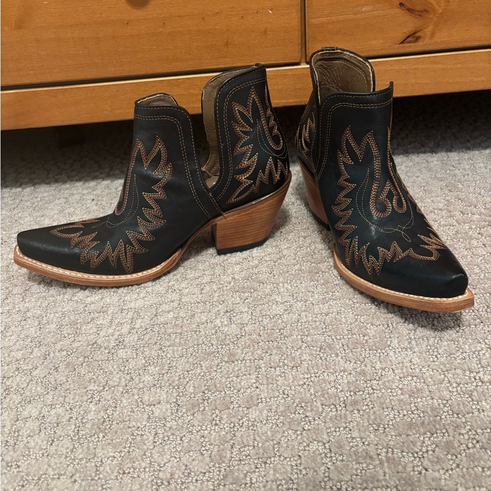 Ariat Black and Tan Western Dixon Ankle Booties